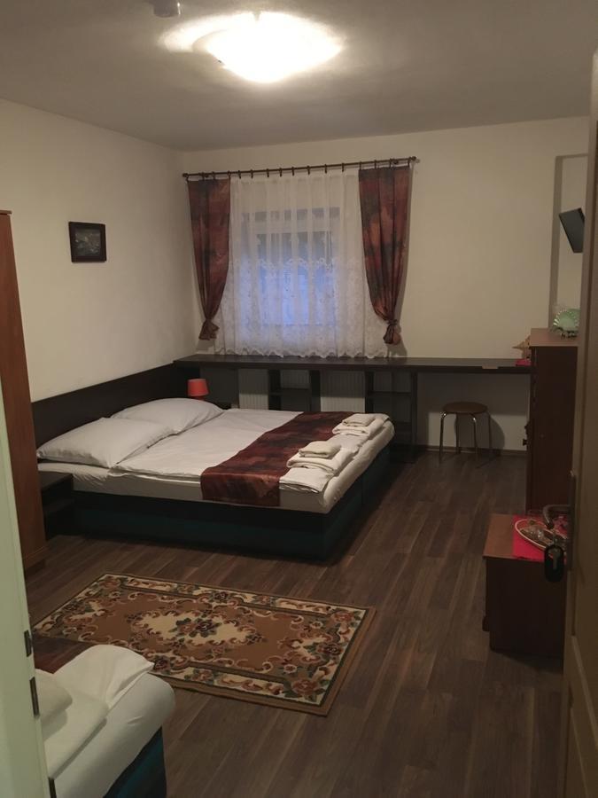 Harrys City Motel Komárno Exterior photo